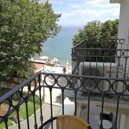 Apartments Zlatko Delic Ика Екстериор снимка